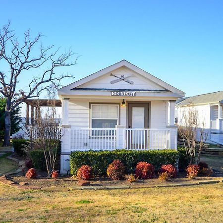 Crosstimbers Marina And Cottages Sperry Exteriér fotografie