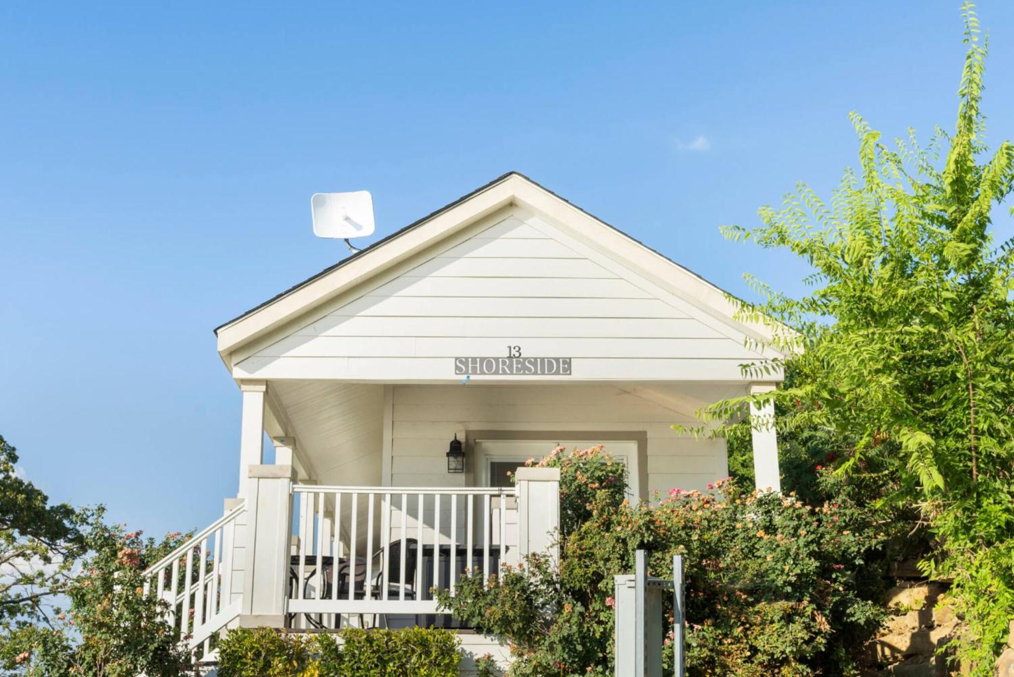 Crosstimbers Marina And Cottages Sperry Exteriér fotografie