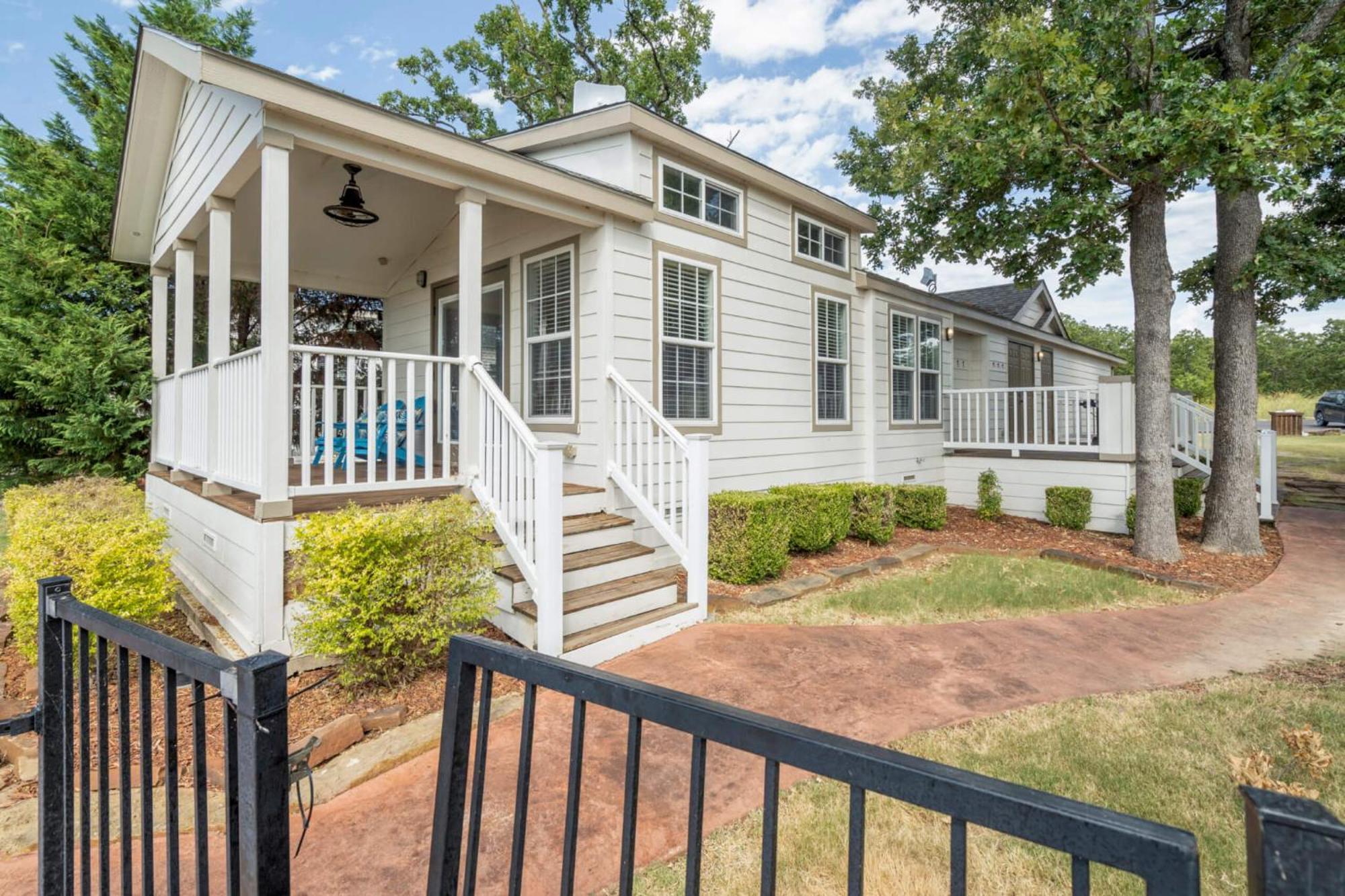 Crosstimbers Marina And Cottages Sperry Exteriér fotografie