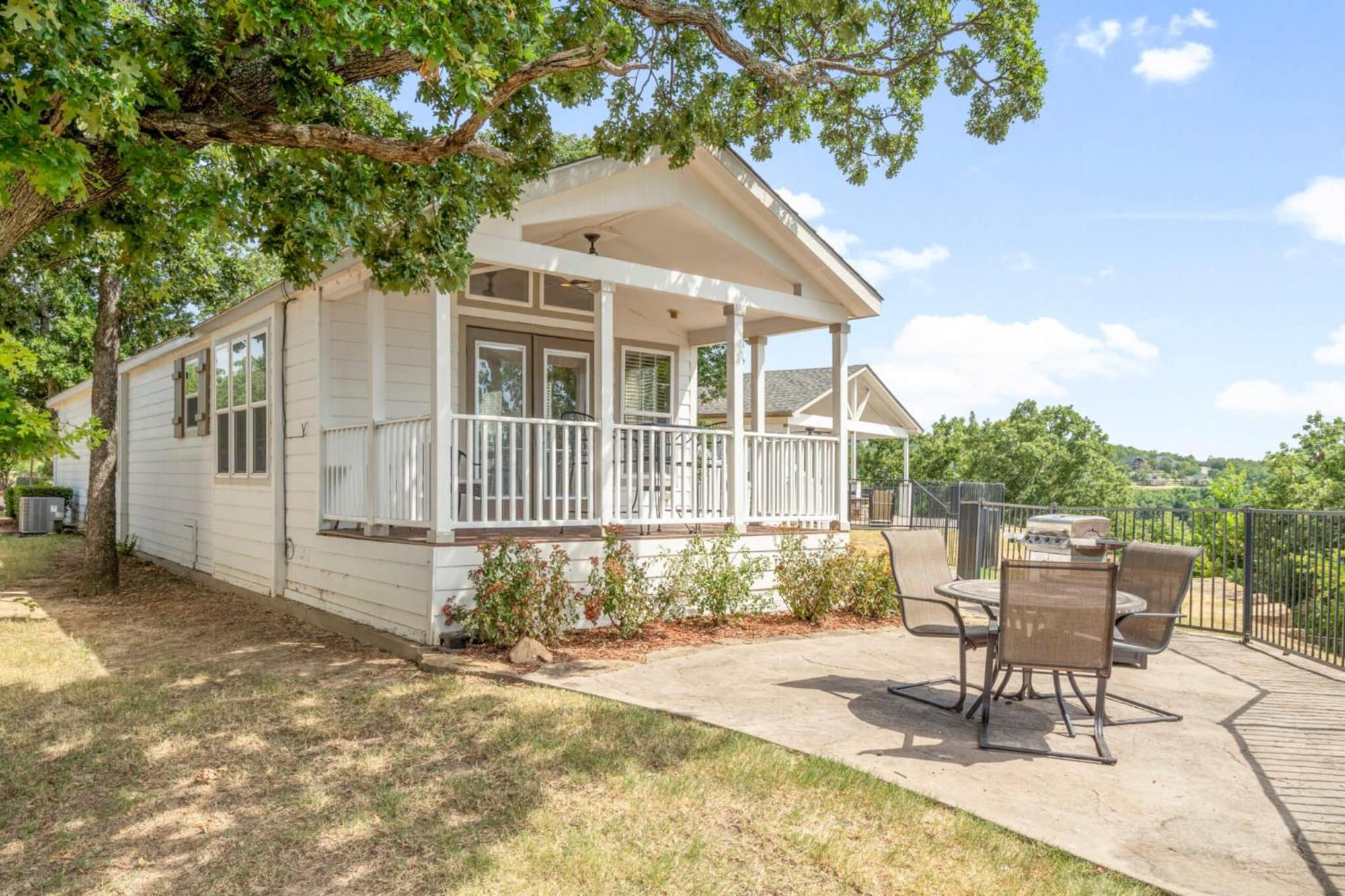 Crosstimbers Marina And Cottages Sperry Exteriér fotografie